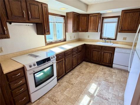 108 2nd Avenue Newhall IA 52315