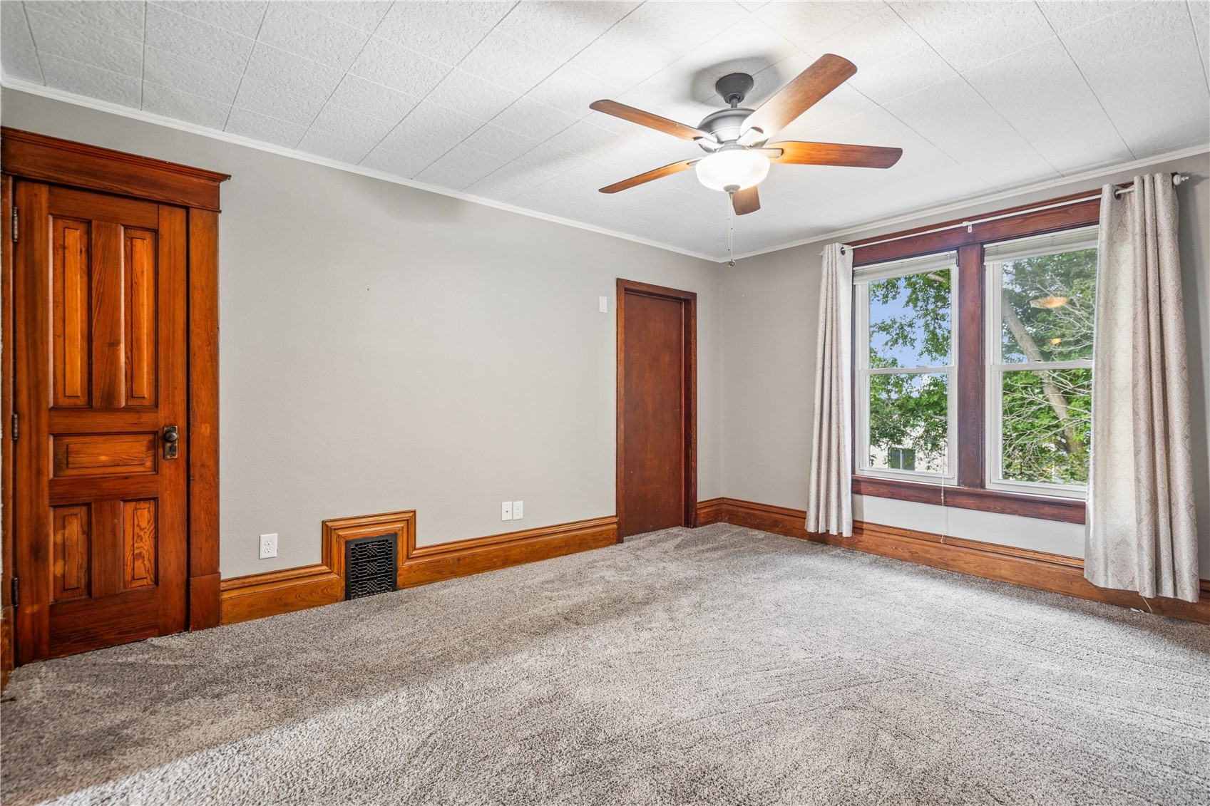 400 Piatt Street Clarence IA 52216