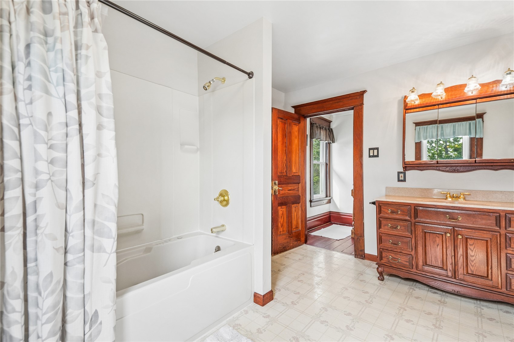 400 Piatt Street Clarence IA 52216