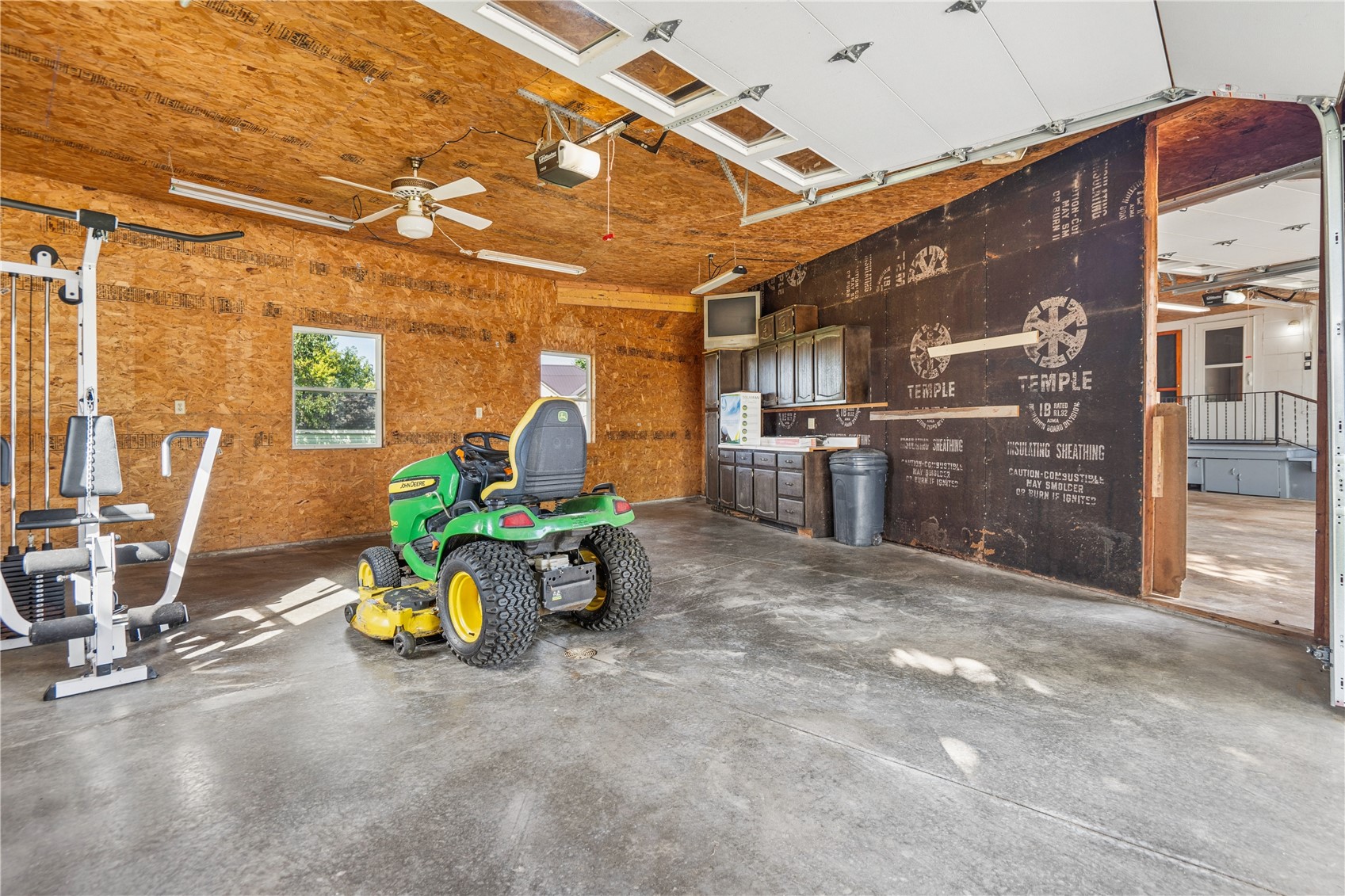 400 Piatt Street Clarence IA 52216