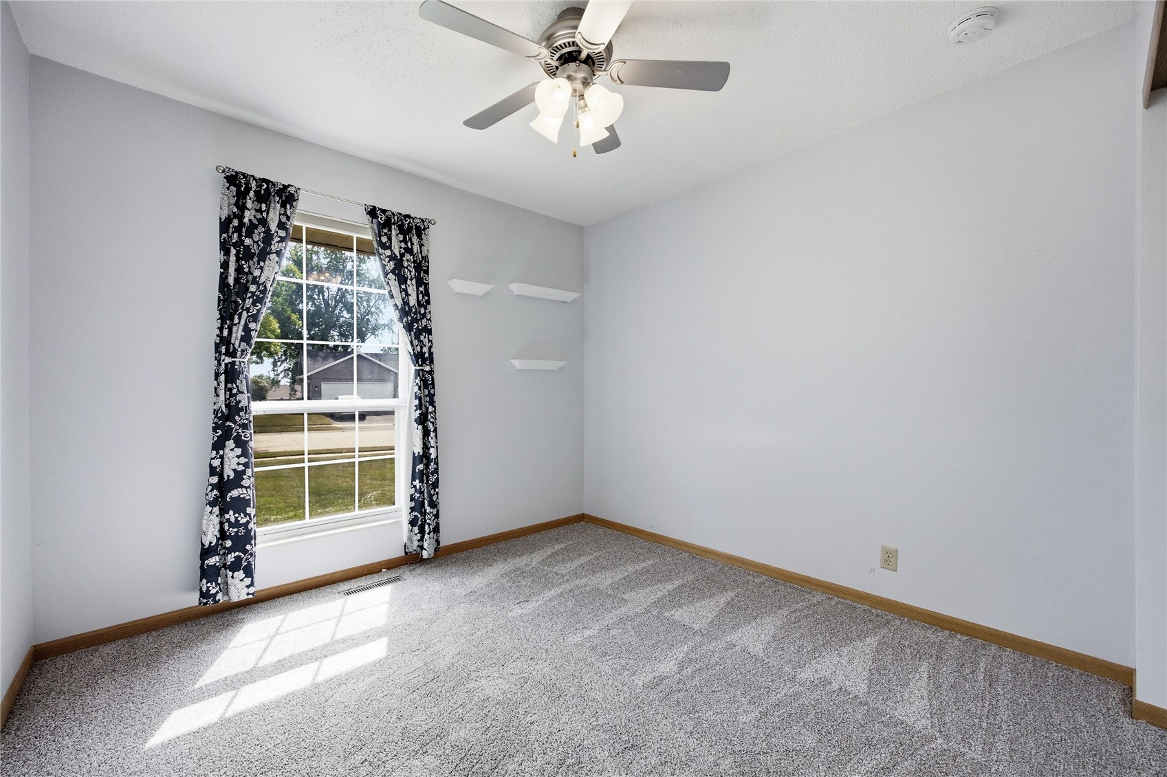 1614 Homewood Lane NE Cedar Rapids IA 52402