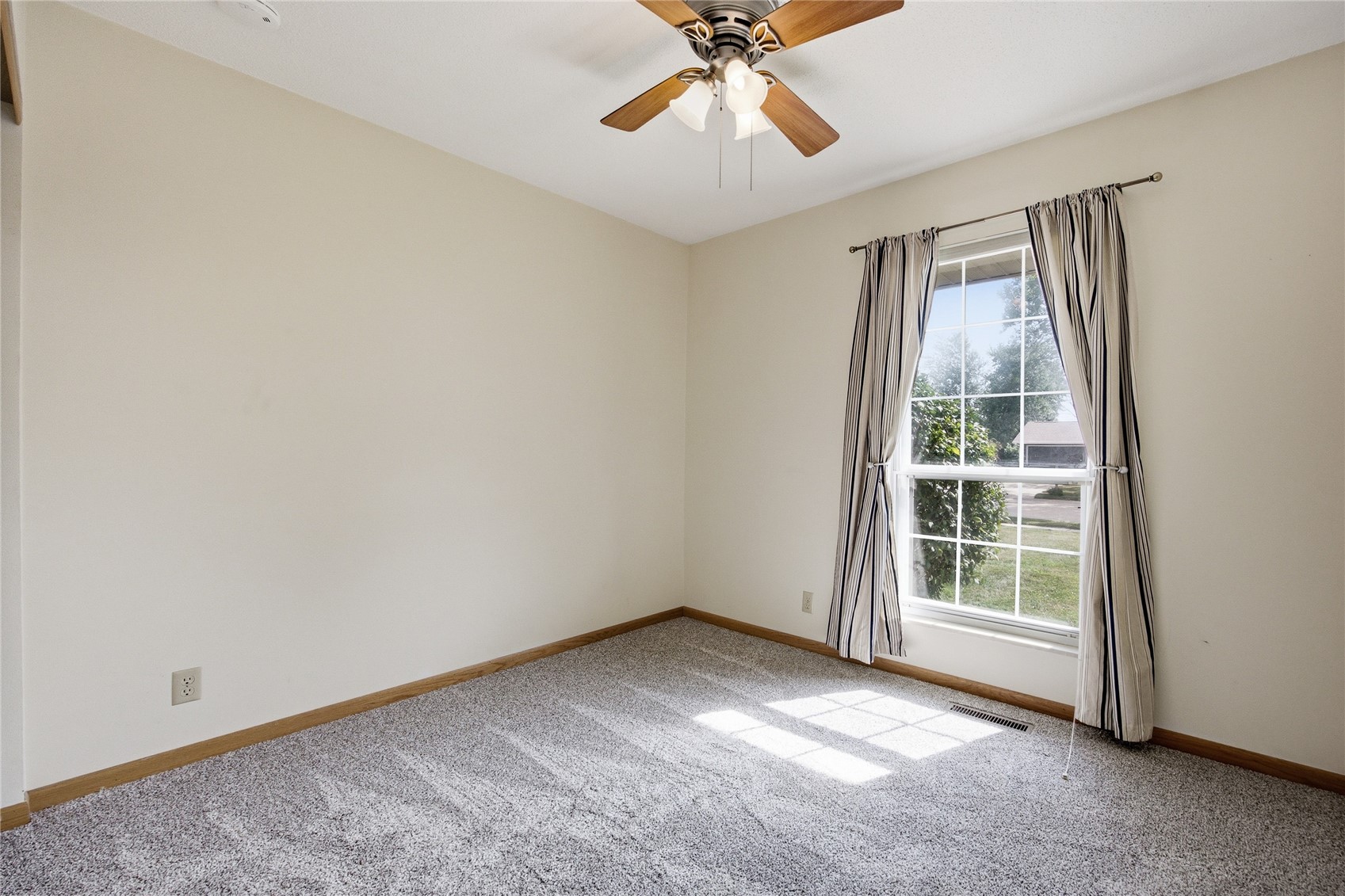 1614 Homewood Lane NE Cedar Rapids IA 52402