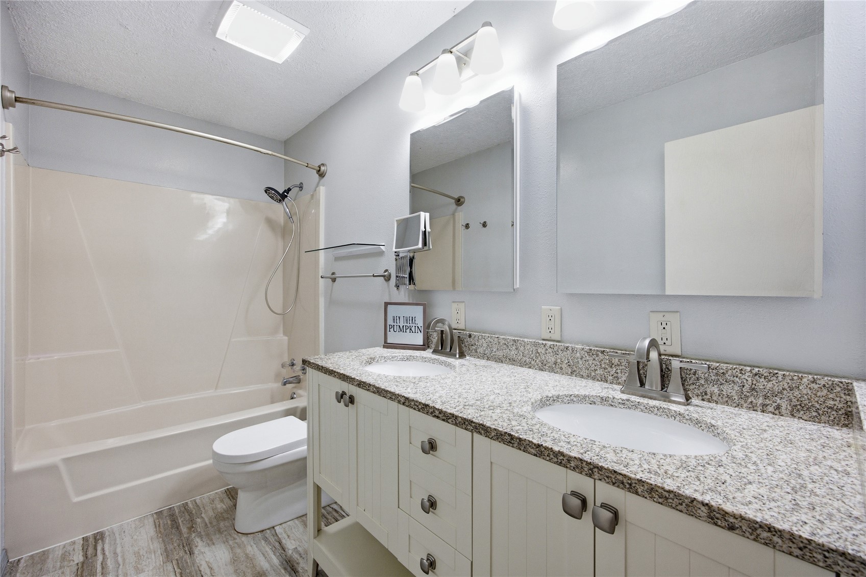 1614 Homewood Lane NE Cedar Rapids IA 52402