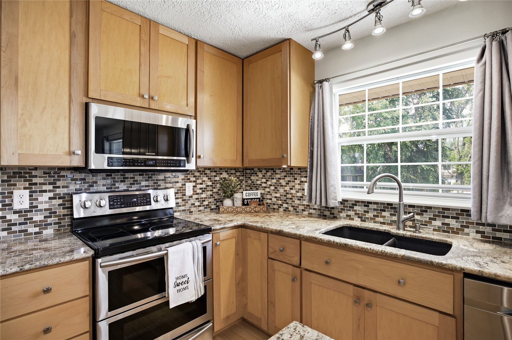 1614 Homewood Lane NE Cedar Rapids IA 52402