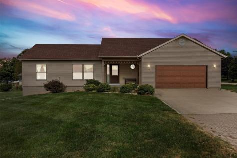200 5th Avenue W Walford IA 52351