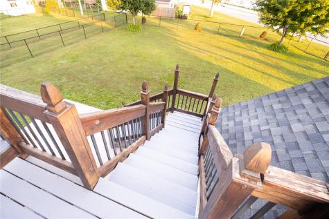 903 1st Avenue NW Mt Vernon IA 52314