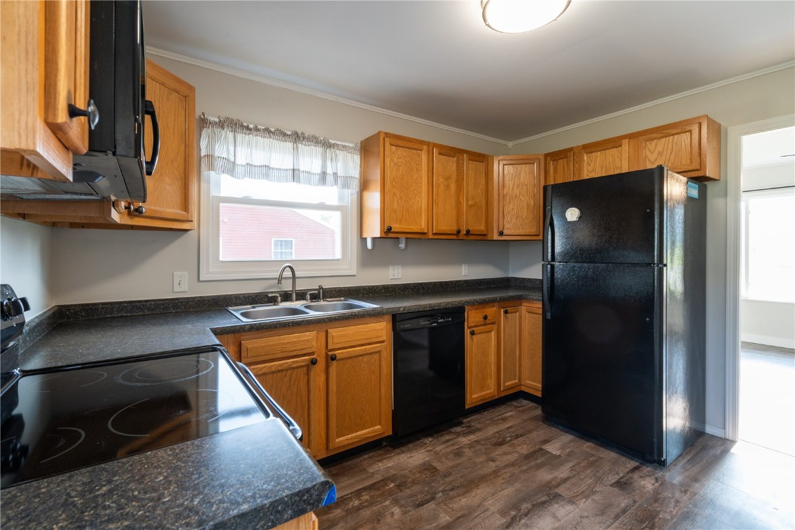 5540 J Street SW Cedar Rapids IA 52404
