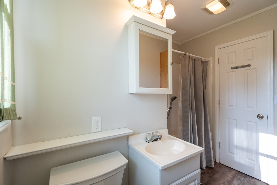 5540 J Street SW Cedar Rapids IA 52404