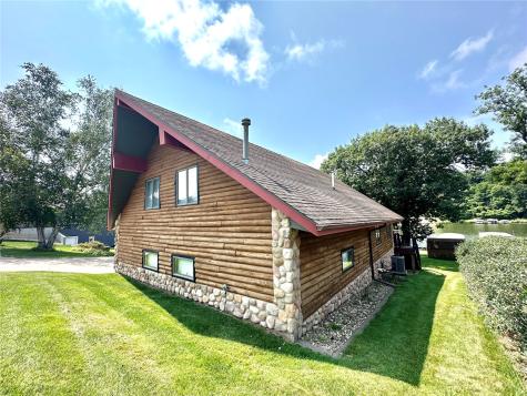 22608 262nd Street Delhi IA 52223