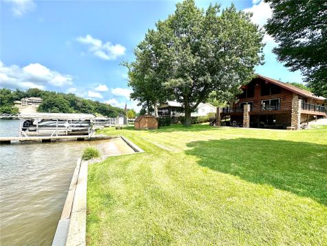22608 262nd Street Delhi IA 52223