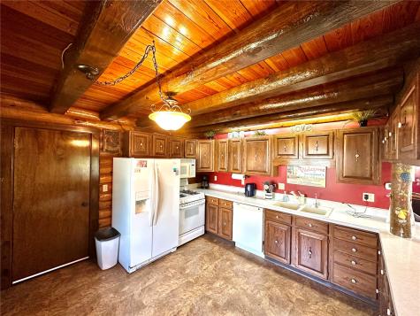 22608 262nd Street Delhi IA 52223