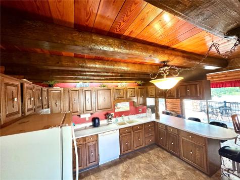 22608 262nd Street Delhi IA 52223