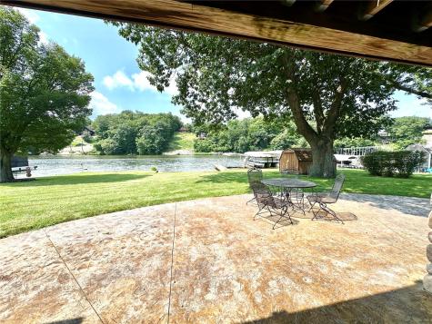 22608 262nd Street Delhi IA 52223