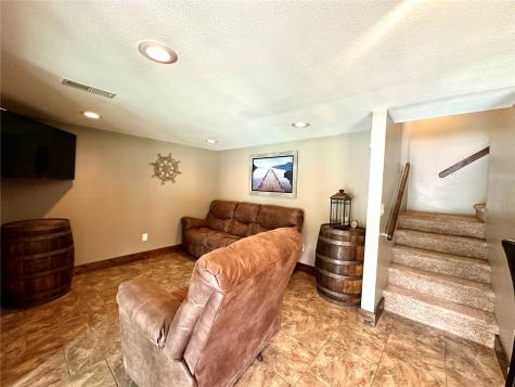 22608 262nd Street Delhi IA 52223
