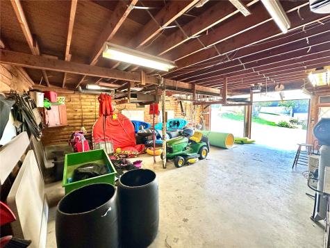 22608 262nd Street Delhi IA 52223