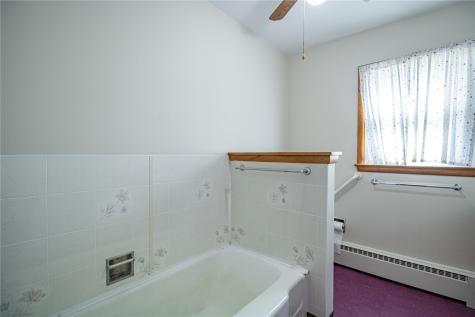 501 S Oak Street Anamosa IA 52205