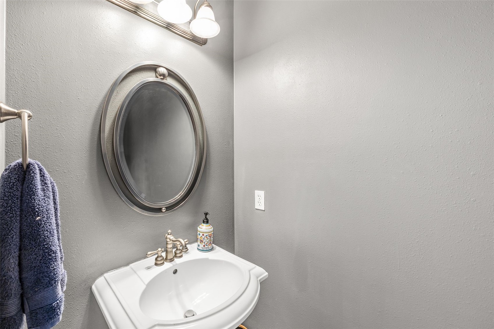 2812 Broken Woods Drive Coralville IA 52241