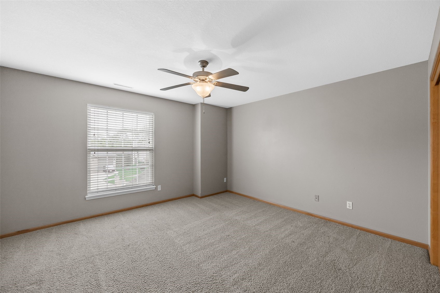 2812 Broken Woods Drive Coralville IA 52241