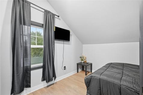 1122 32nd Street NE Cedar Rapids IA 52402