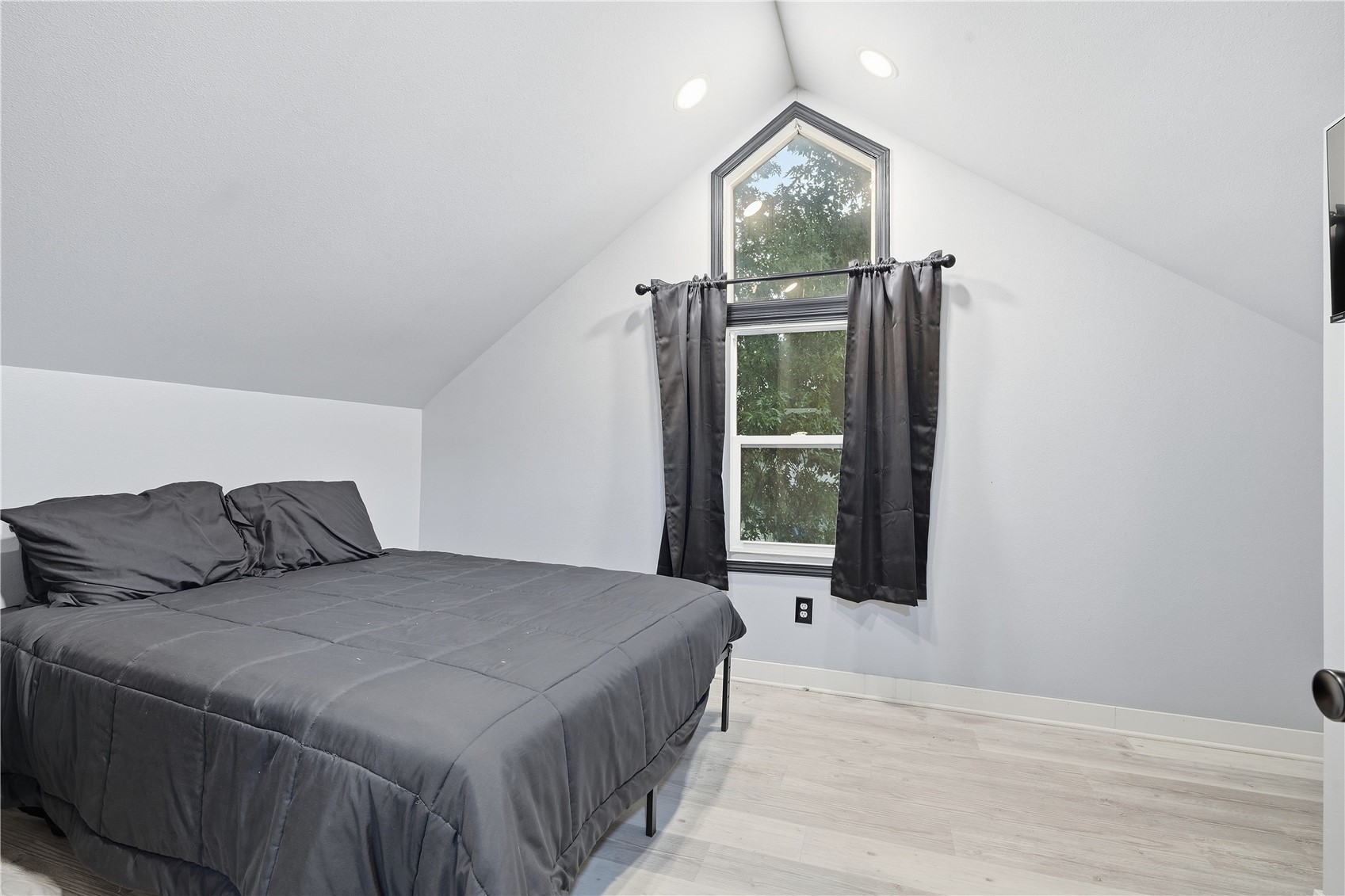 1122 32nd Street NE Cedar Rapids IA 52402