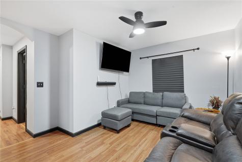 1122 32nd Street NE Cedar Rapids IA 52402