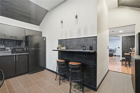1122 32nd Street NE Cedar Rapids IA 52402