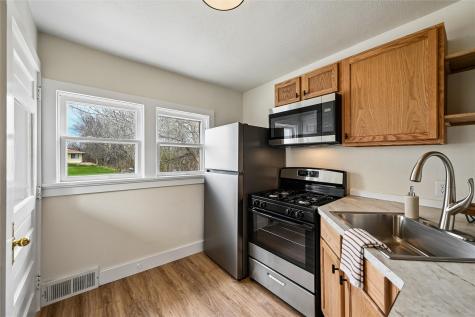 28 W Maple Street Central City IA 52214