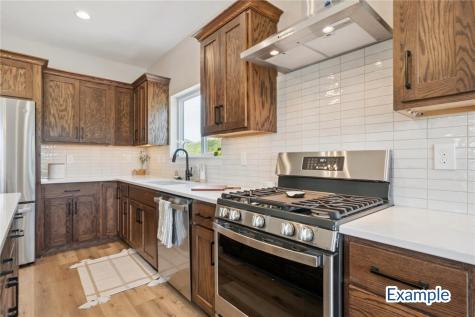 1517 Legend Drive Tiffin IA 52340