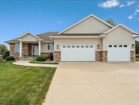529 Jefferson Court Center Point IA 52213