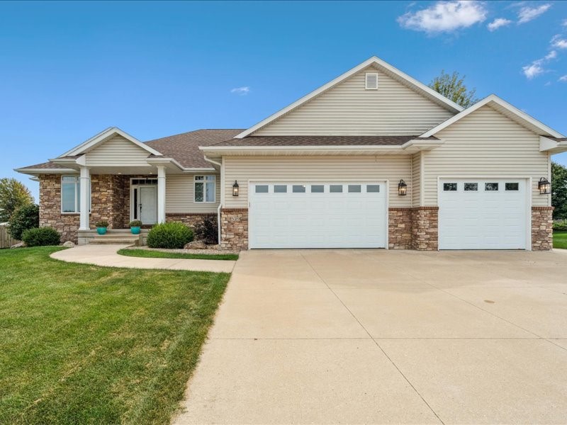 529 Jefferson Court Center Point IA 52213