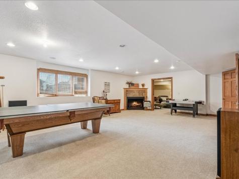 529 Jefferson Court Center Point IA 52213