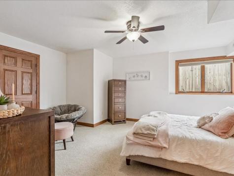529 Jefferson Court Center Point IA 52213