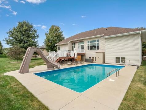 529 Jefferson Court Center Point IA 52213