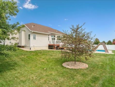 529 Jefferson Court Center Point IA 52213