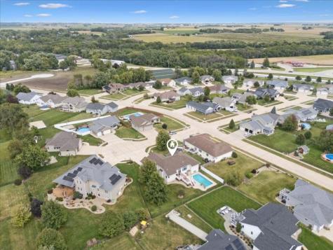 529 Jefferson Court Center Point IA 52213