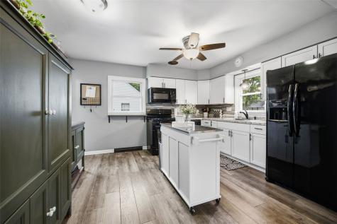 1145 A Avenue Marion IA 52302