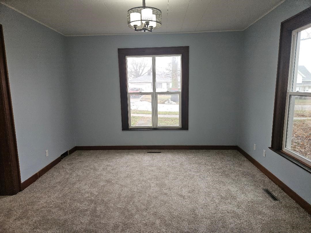 1806 8th Avenue Belle Plaine IA 52208