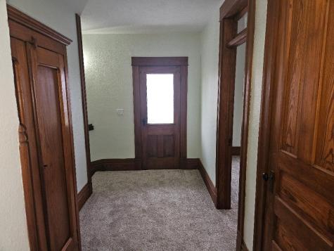 1806 8th Avenue Belle Plaine IA 52208