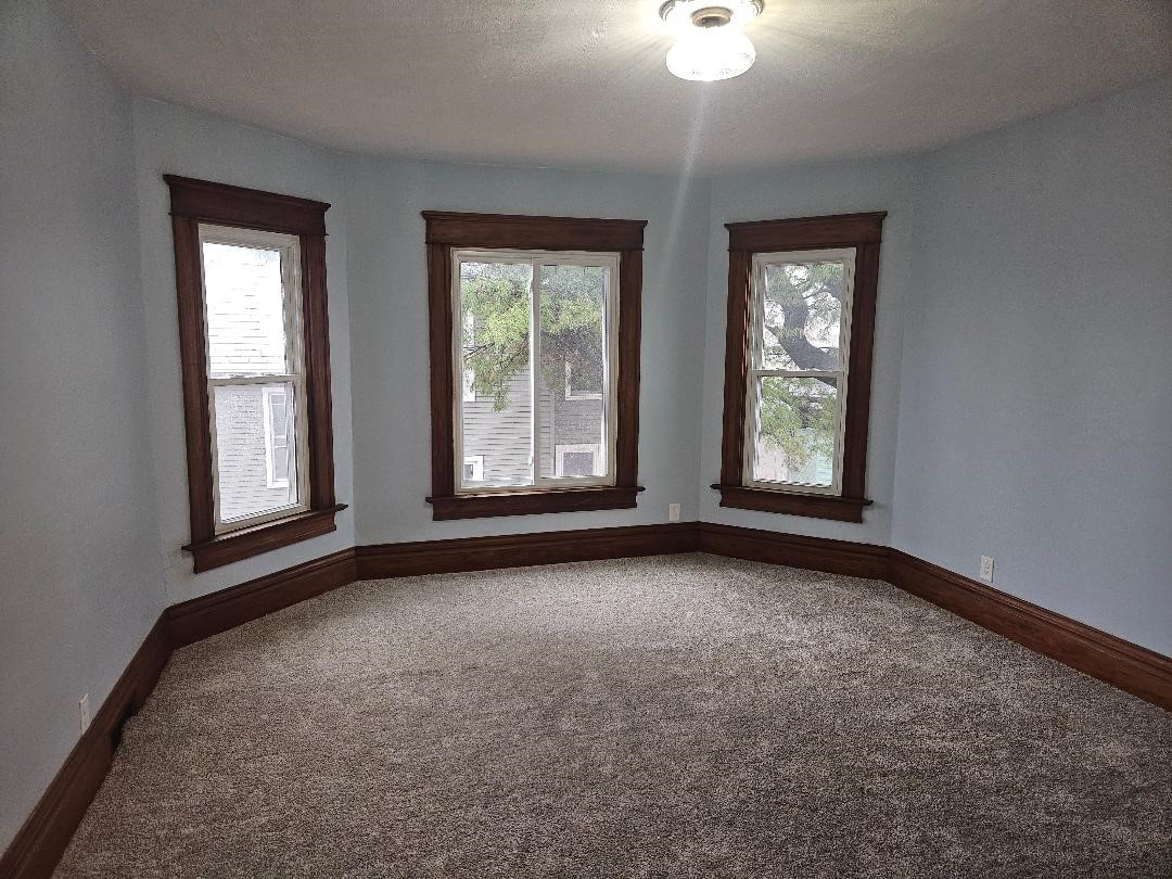 1806 8th Avenue Belle Plaine IA 52208