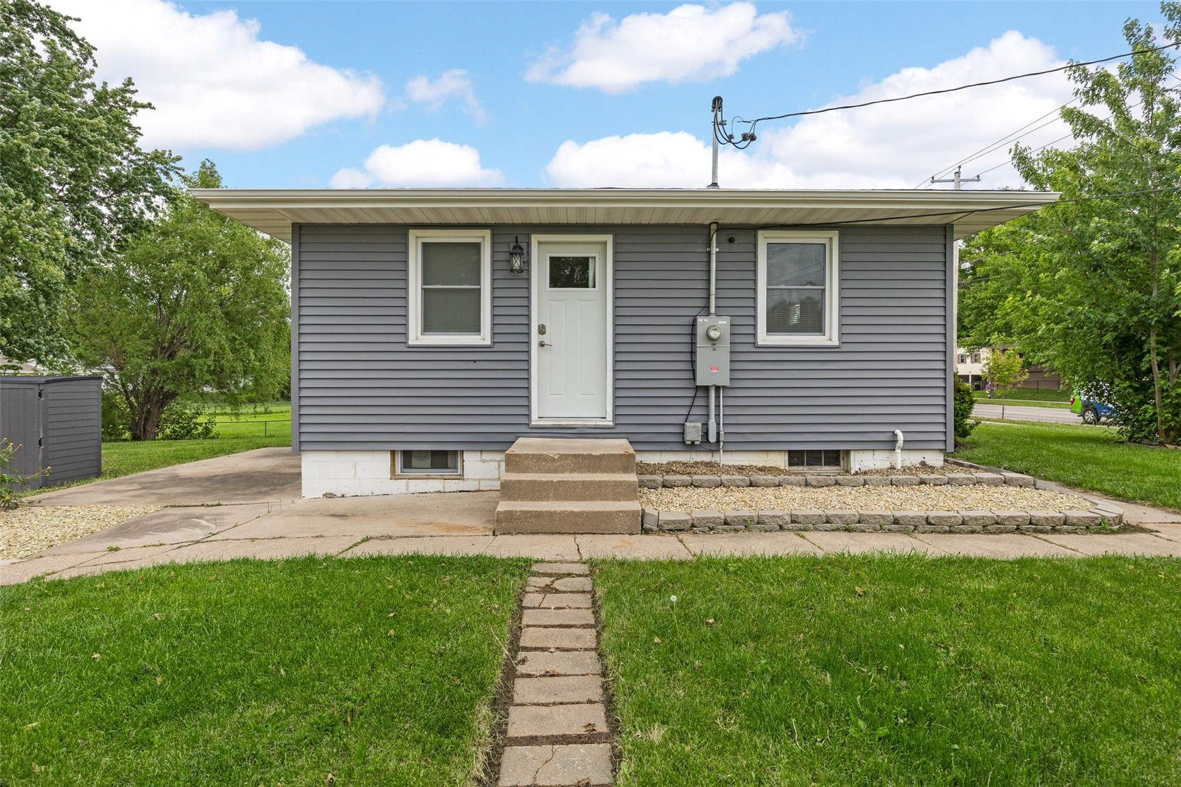 3030 O Avenue NW Cedar Rapids IA 52405