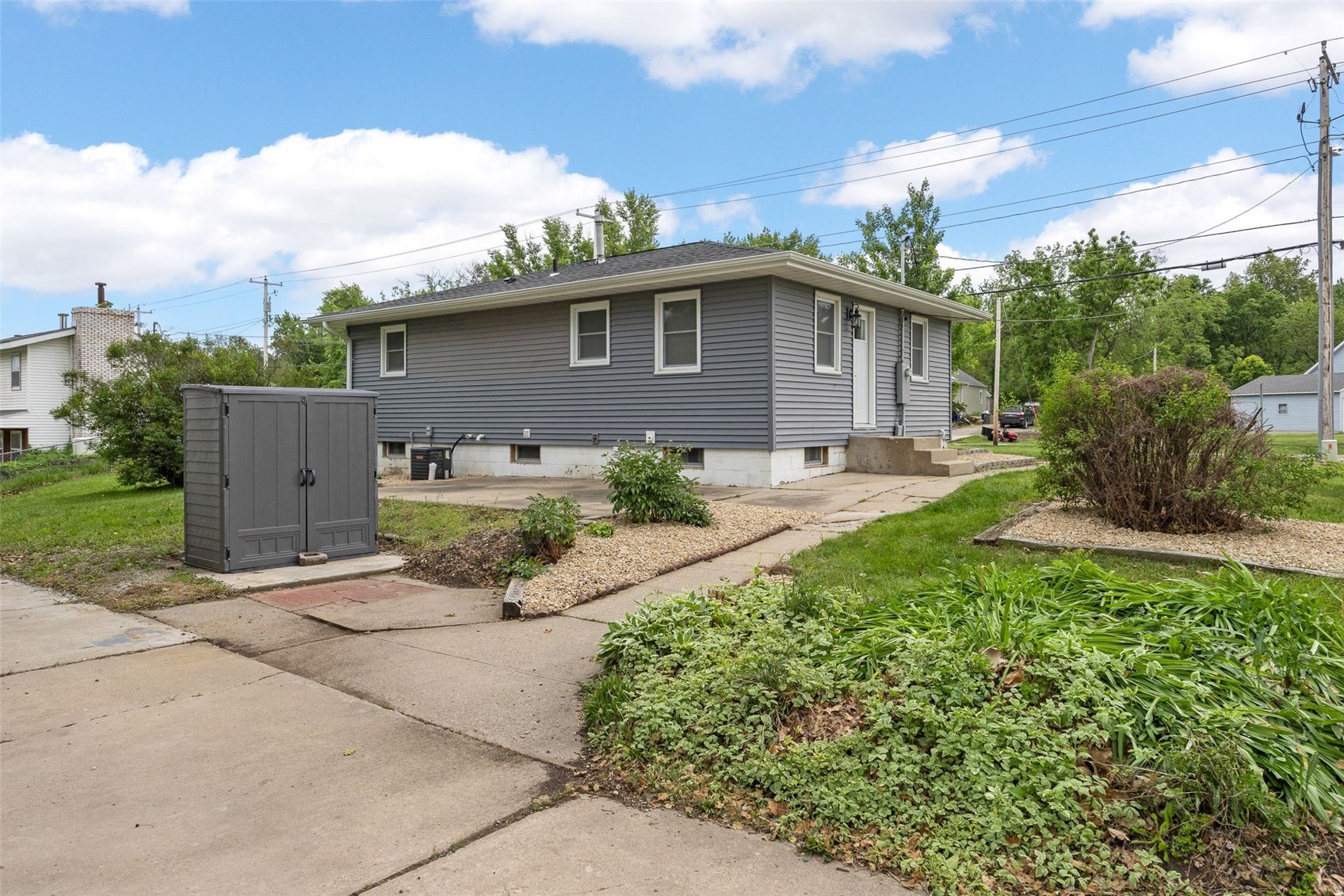 3030 O Avenue NW Cedar Rapids IA 52405