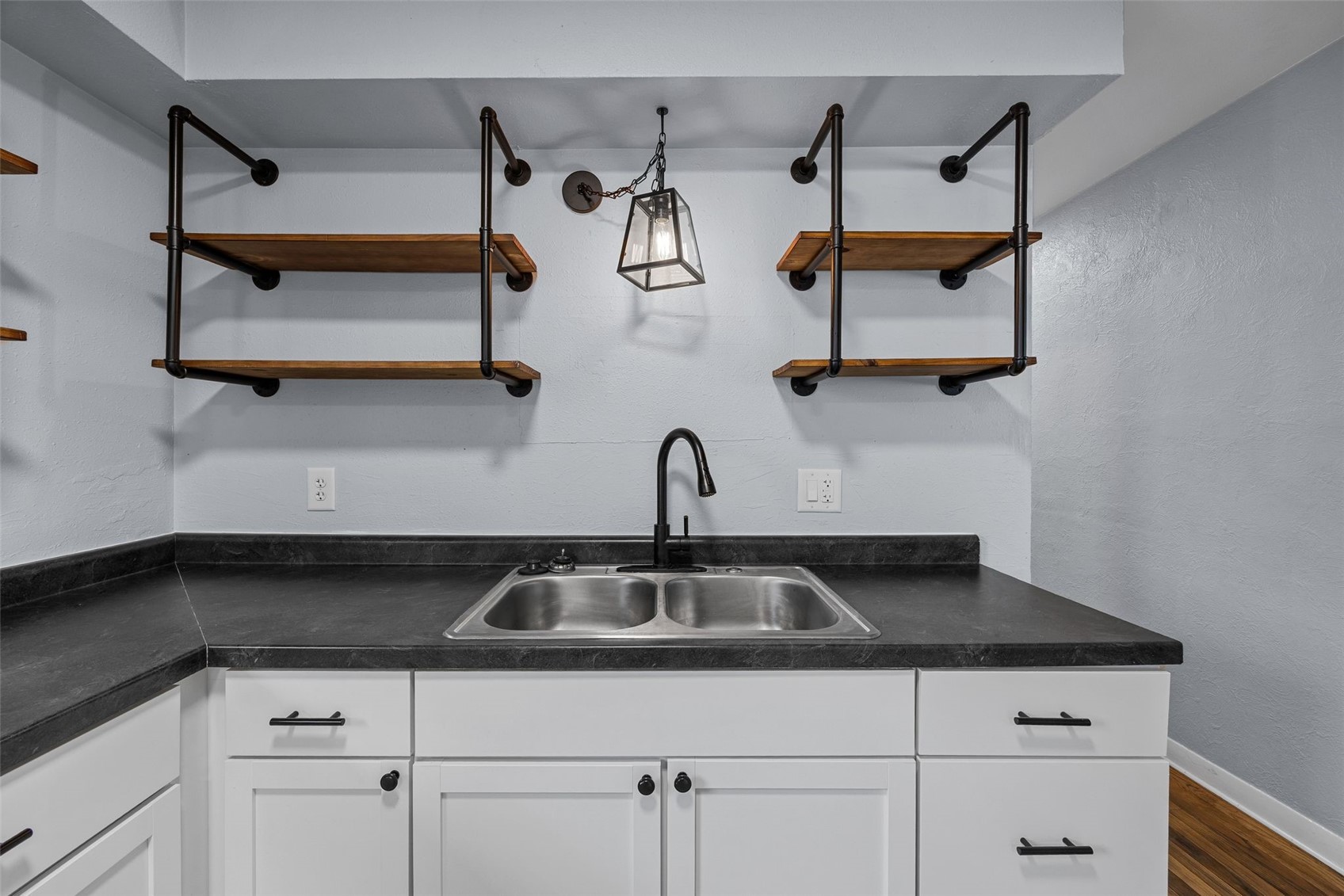 3030 O Avenue NW Cedar Rapids IA 52405