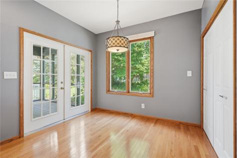 315 Wood Creek Lane Muscatine IA 52761