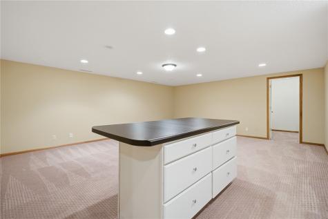 315 Wood Creek Lane Muscatine IA 52761