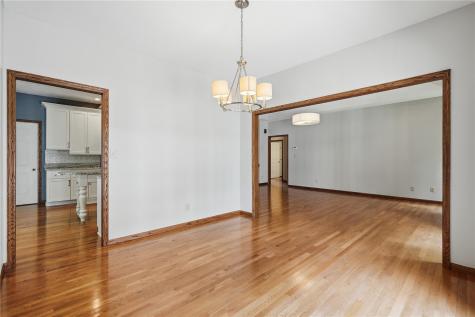 315 Wood Creek Lane Muscatine IA 52761