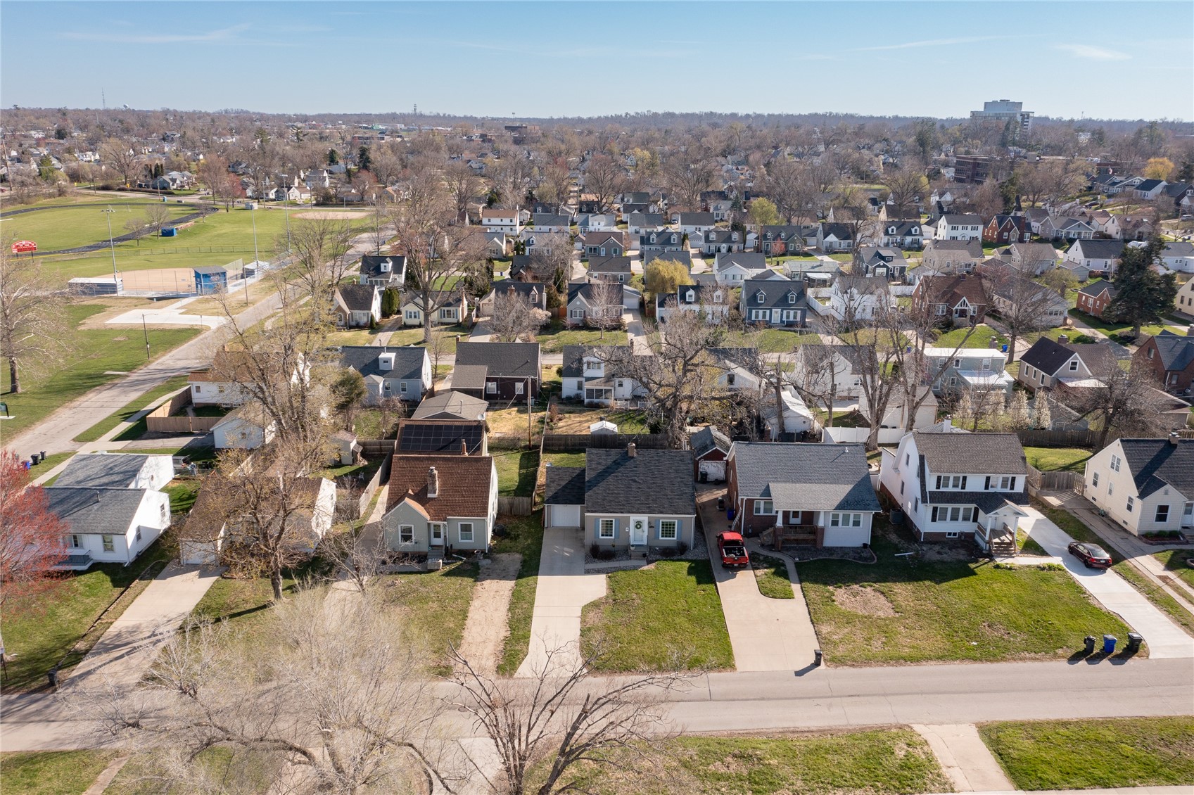 512 19th Street NE Cedar Rapids IA 52402