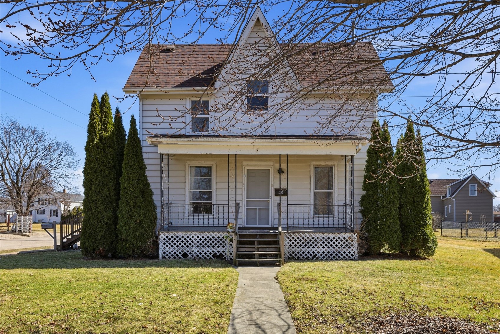503 S Maple Street Monticello IA 52310
