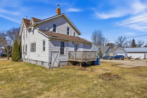 503 S Maple Street Monticello IA 52310