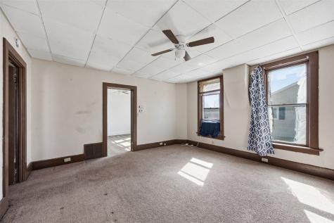 503 S Maple Street Monticello IA 52310