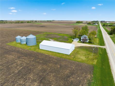 2921 220th Street Winthrop IA 50682